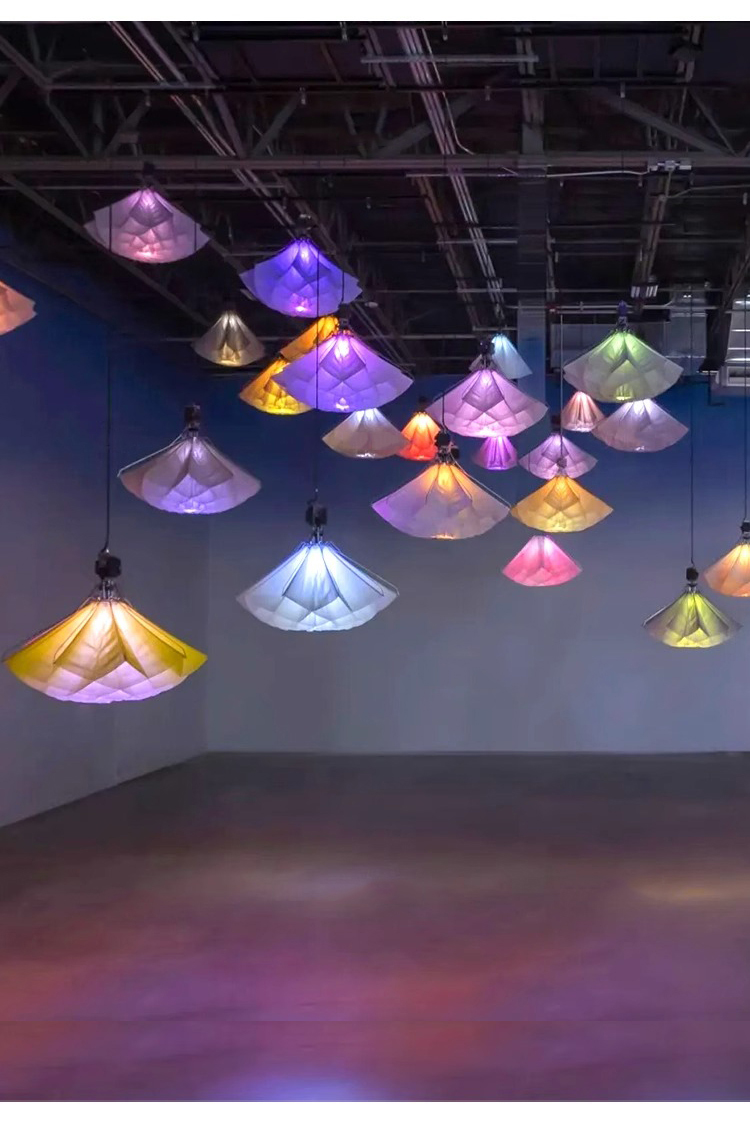Large Electric Flowers Led Open and Close Lighting Automatically Mechanical Kinetic Lifting Flower Electrical Chandelier (13)