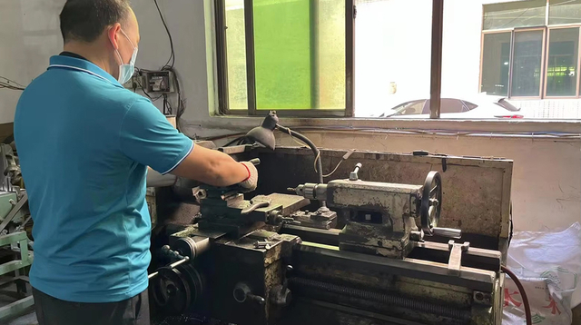 Lathe