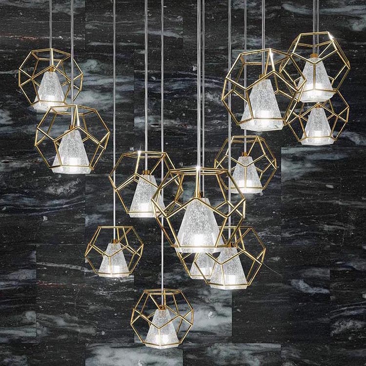 751